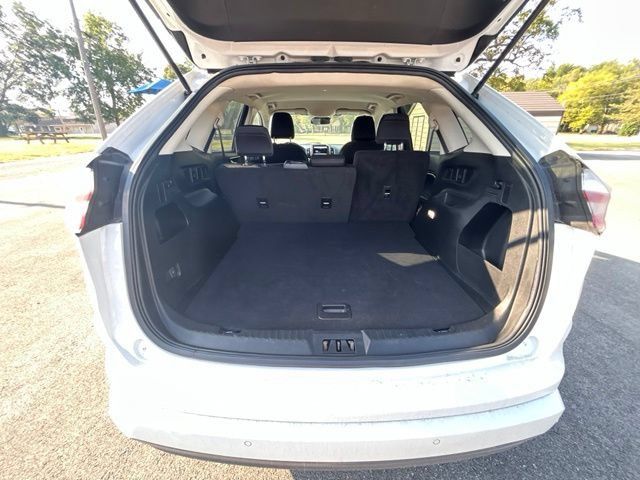 Used 2022 Ford Edge SE w/ Black Appearance Package AWD/4WD image 5