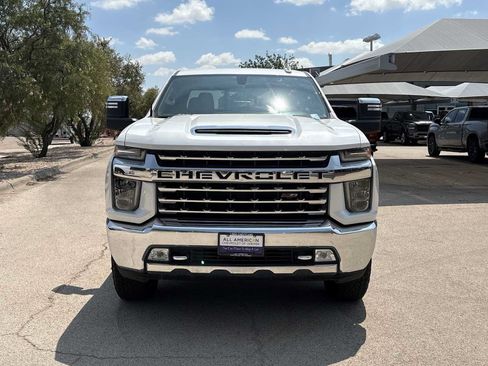 Used 2020 Chevrolet Silverado 2500 LTZ AWD/4WD image 3