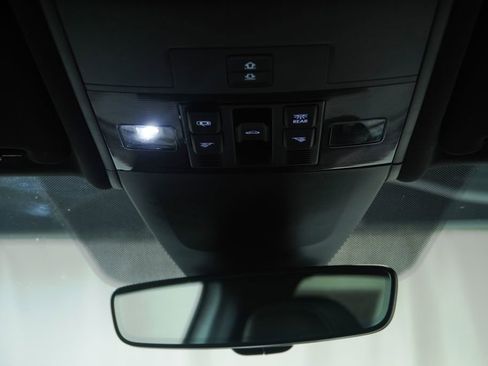 Used 2023 Volkswagen Atlas Cross Sport SEL R-Line image 19