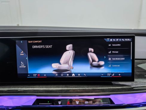 Used 2025 BMW 760i xDrive w/ Executive Package AWD/4WD image 47