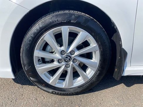 Used 2023 Toyota Camry SE image 20