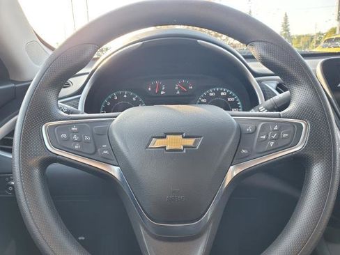 Used 2025 Chevrolet Malibu LT image 10