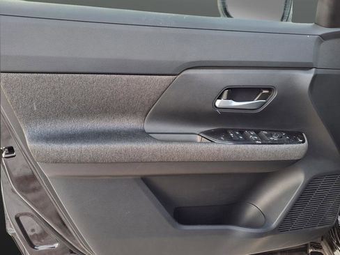 New 2026 Nissan Kicks SR w/ SR Premium Package image 16