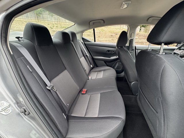 Used 2024 Nissan Sentra SV FWD image 9