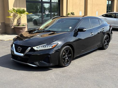 Used 2021 Nissan Maxima 3.5 SV w/ Floor Mat Group FWD image 9