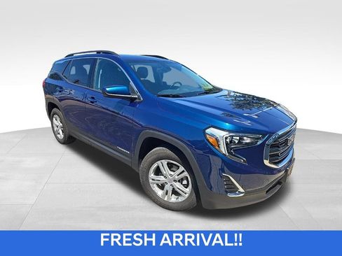 Used 2020 GMC Terrain SLE w/ Driver Convenience Package AWD/4WD image 1