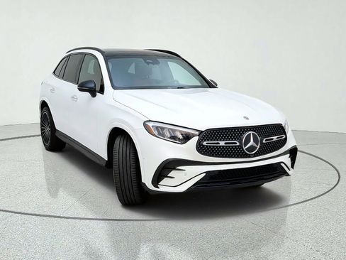Certified 2026 Mercedes-Benz GLC 300 image 4