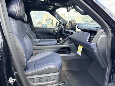 New 2026 INFINITI QX80 4WD image 20