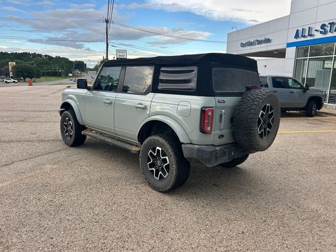Used 2021 Ford Bronco Outer Banks AWD/4WD image 2