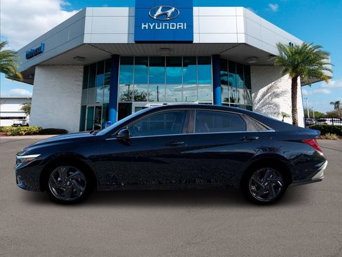 New 2026 Hyundai Elantra SEL Sport Premium FWD image 3