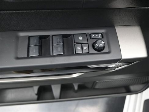 Used 2025 Toyota Tundra Limited image 10