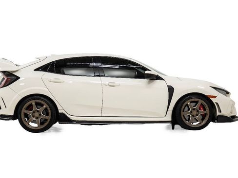 Used 2018 Honda Civic Type R image 5