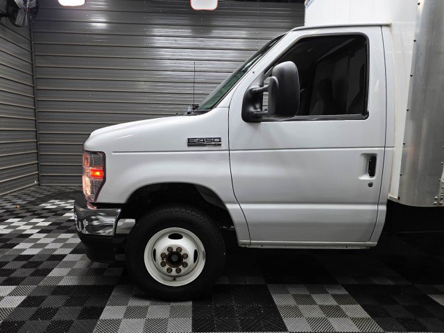 Used 2023 Ford E-450 and Econoline 450 Super Duty w/ Power Windows & Locks Group RWD image 32
