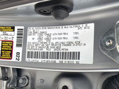 Used 2022 Toyota Tacoma SR5 w/ Technology Package RWD image 19