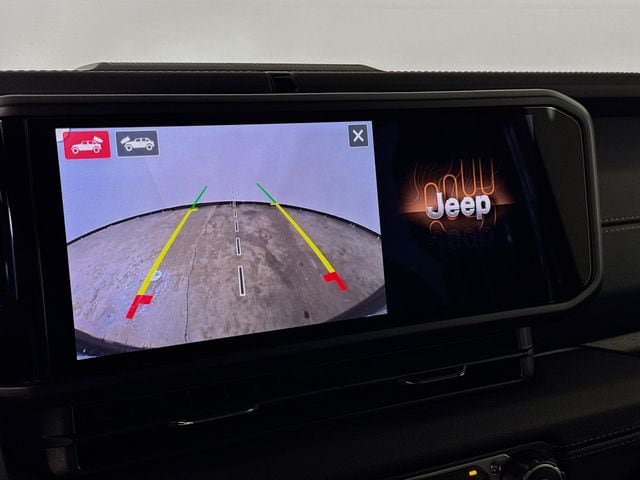 New 2026 Jeep Wrangler Unlimited Sahara AWD/4WD image 17