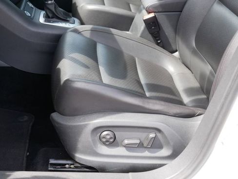 Used 2017 Volkswagen Tiguan Wolfsburg Edition image 14