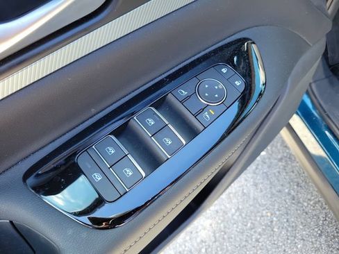 Certified 2025 Nissan Murano SL w/ Cargo Package AWD/4WD image 19