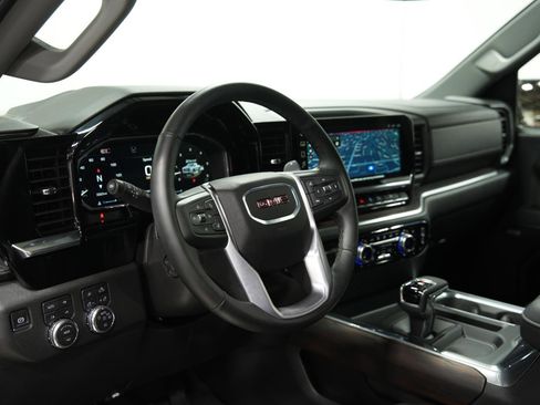 Used 2026 GMC Sierra 1500 SLT w/ SLT Premium Plus Package image 30