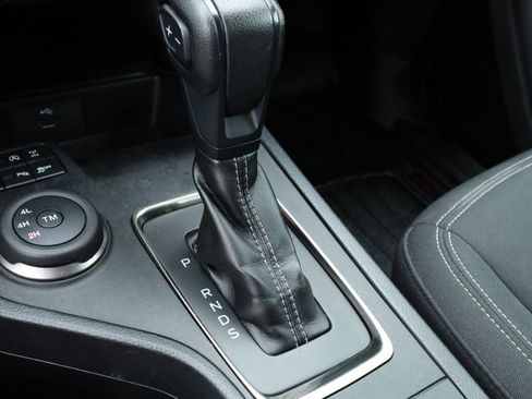 Used 2019 Ford Ranger XLT w/ FX4 Off-Road Package image 4