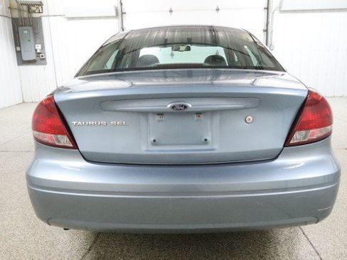 Used 2007 Ford Taurus SEL FWD image 8