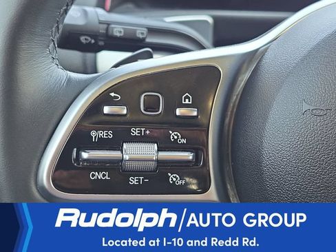 Used 2023 Mercedes-Benz GLB 250 4MATIC w/ Premium Package image 16
