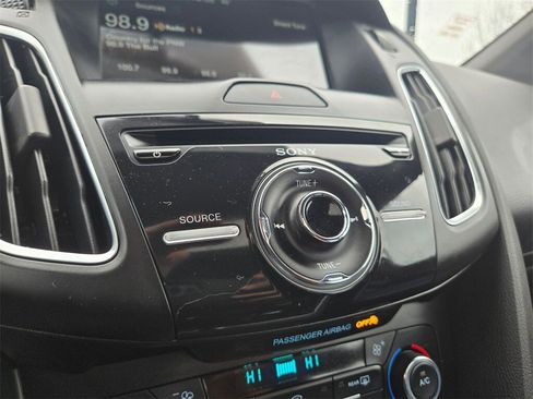 Used 2016 Ford Focus ST w/ Equipment Group 401A image 18