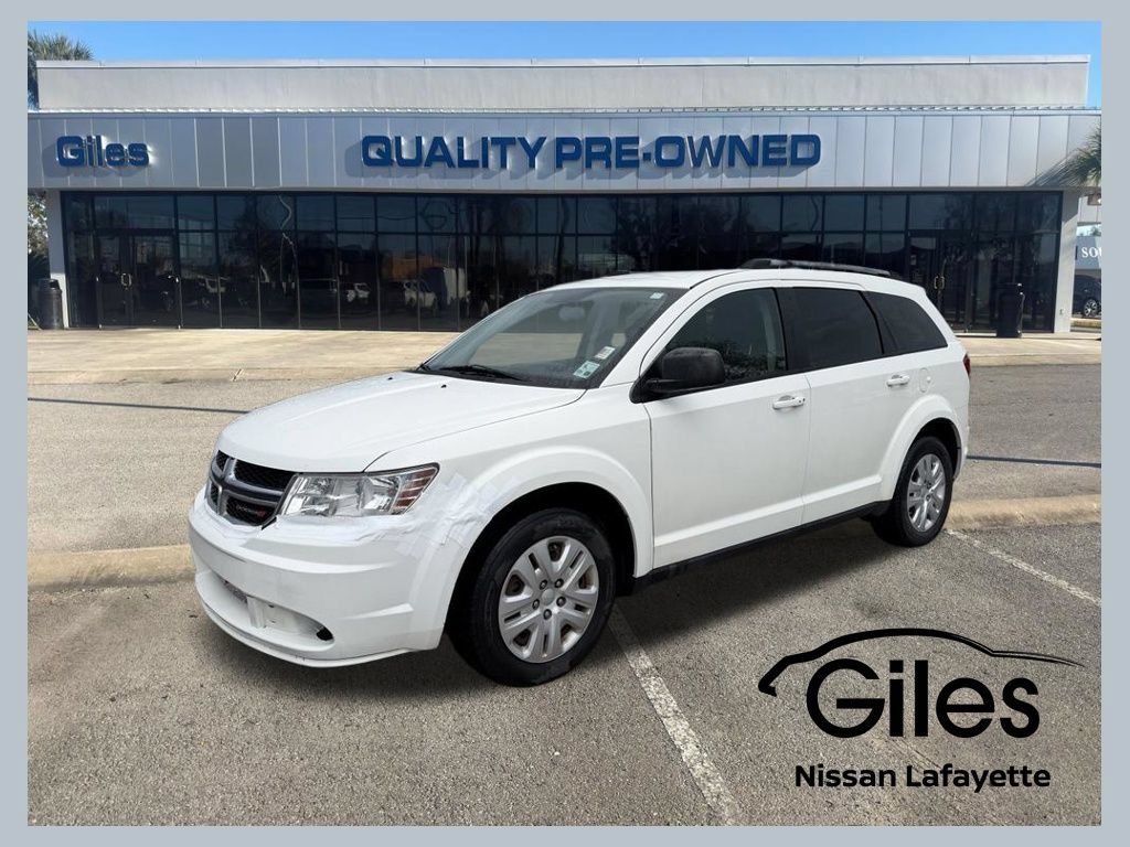 Used 2017 Dodge Journey SE FWD image 1