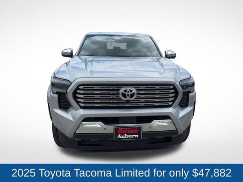 Used 2025 Toyota Tacoma Limited AWD/4WD image 2