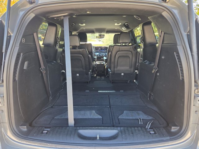 Used 2025 Chrysler Pacifica Select FWD image 25