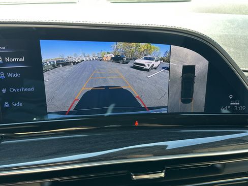 Used 2022 Cadillac Escalade ESV Premium Luxury image 28