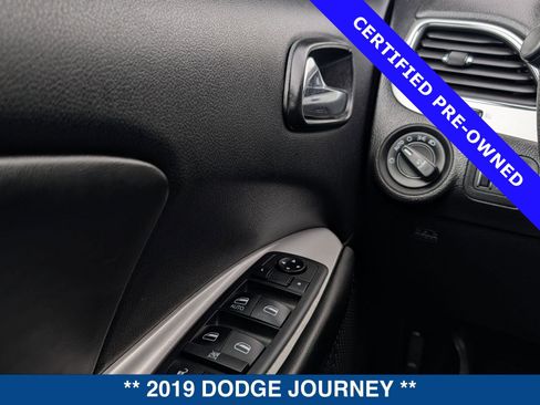 Used 2019 Dodge Journey SE w/ Blacktop Package image 24
