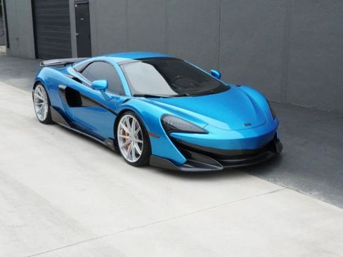 Used 2020 McLaren 600LT Spider RWD image 24