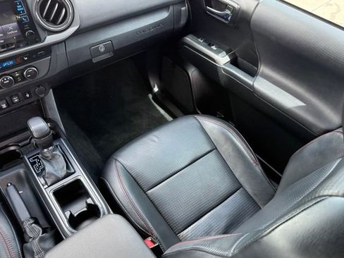 Used 2019 Toyota Tacoma TRD Pro AWD/4WD image 26