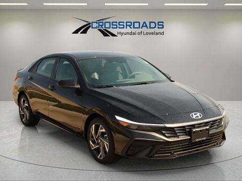 New 2025 Hyundai Elantra Sport image 7