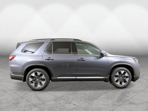 New 2026 Honda Pilot Touring image 6