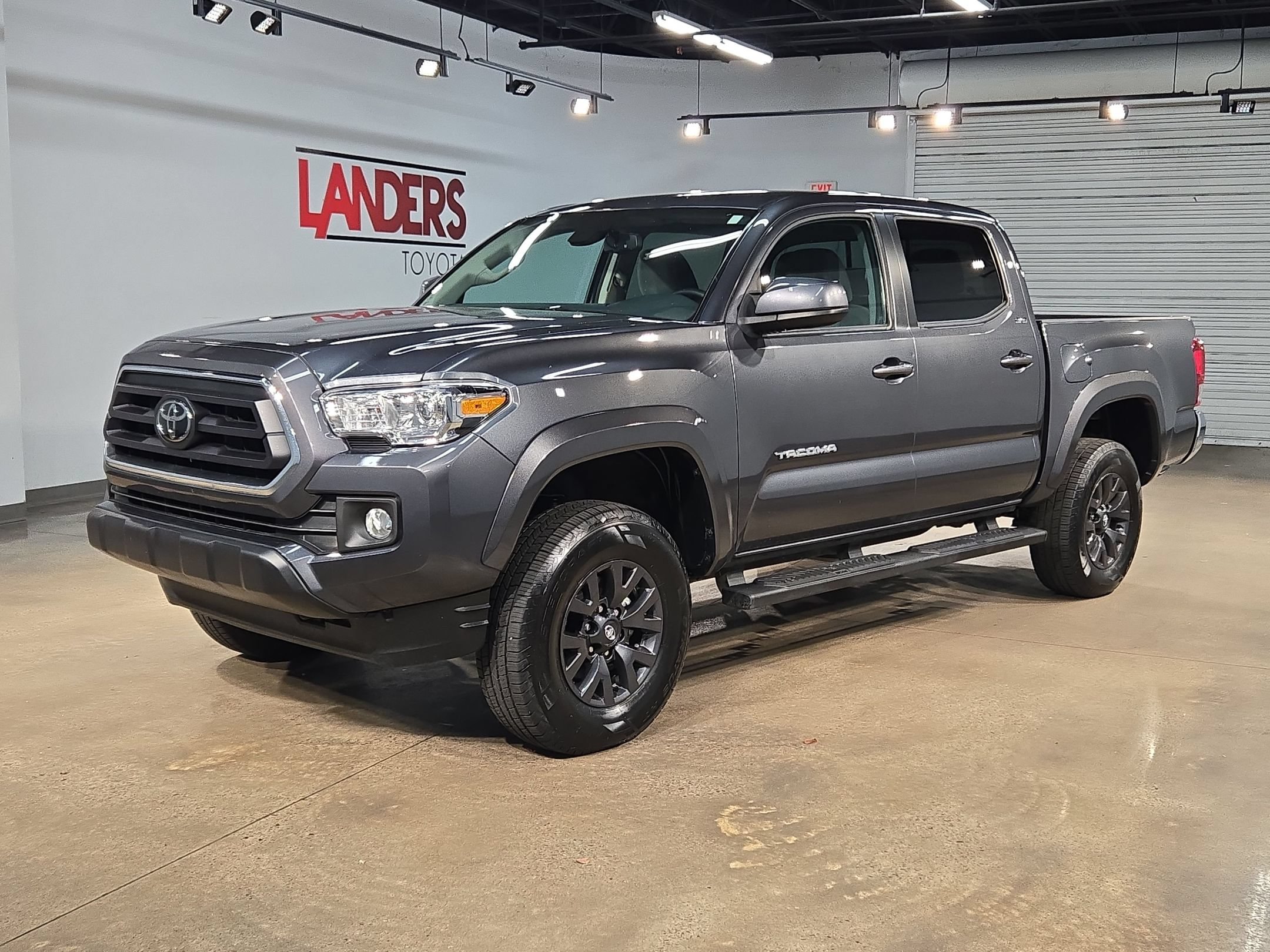 Used 2023 Toyota Tacoma SR5 RWD image 3