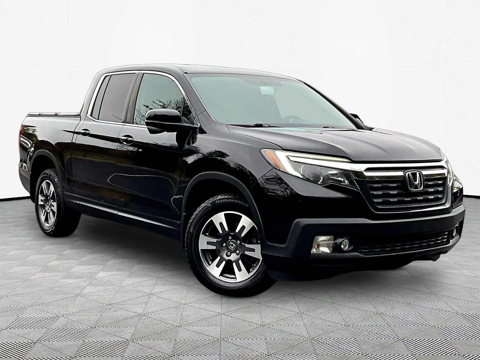 Used 2019 Honda Ridgeline RTL-T image 3