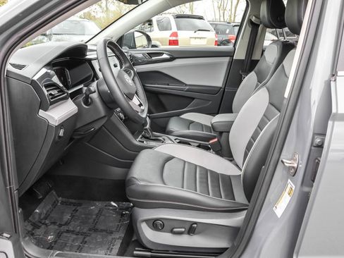 Used 2023 Volkswagen Taos SEL AWD/4WD image 5