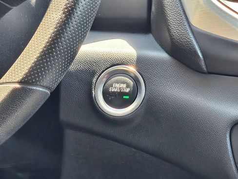 Used 2024 GMC Terrain SLE AWD/4WD image 14