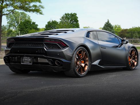 Used 2019 Lamborghini Huracan LP 580-2 RWD image 7