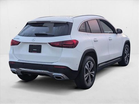 New 2026 Mercedes-Benz GLA 250 image 2