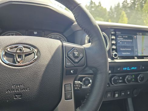 Used 2021 Toyota Tacoma TRD Pro AWD/4WD image 33
