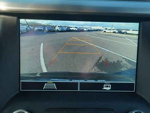 Used 2023 GMC Acadia SLE w/ Driver Convenience Package image 31