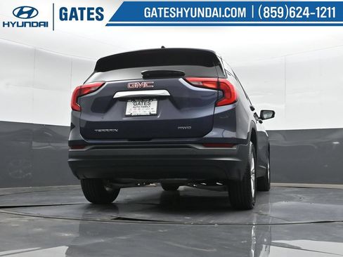 Used 2018 GMC Terrain SLE AWD/4WD image 33