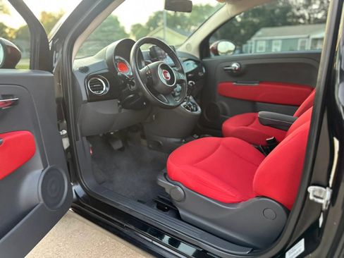 Used 2015 FIAT 500 Pop FWD image 10