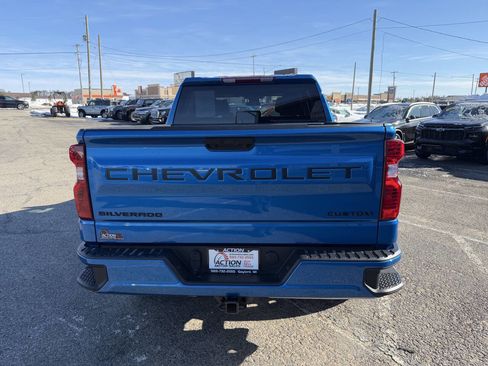 Used 2023 Chevrolet Silverado 1500 Custom w/ LPO, Dark Essentials Package image 4