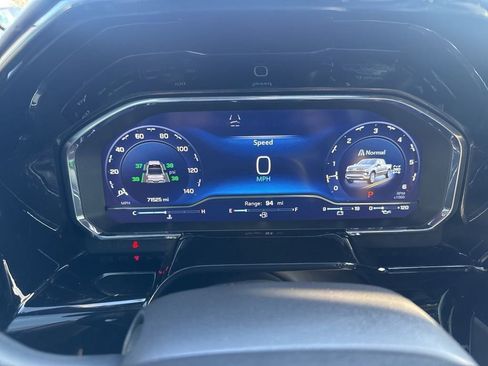 Used 2022 Chevrolet Silverado 1500 ZR2 w/ Technology Package AWD/4WD image 16
