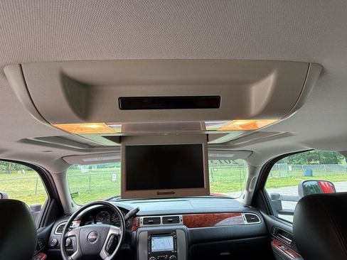 Used 2013 GMC Sierra 2500 SLT w/ Entertainment Package AWD/4WD image 20