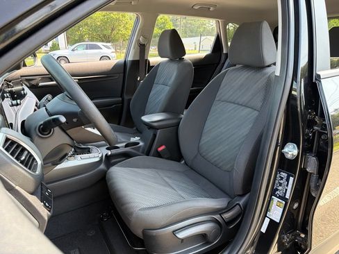 Certified 2025 Kia Seltos LX AWD/4WD image 18