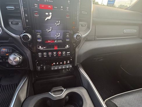 Used 2020 RAM 1500 Laramie AWD/4WD image 14